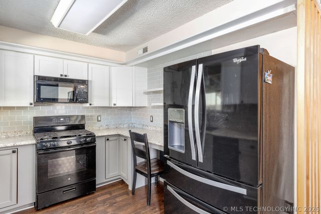 4218 W Toledo Court, Broken Arrow, OK 74012