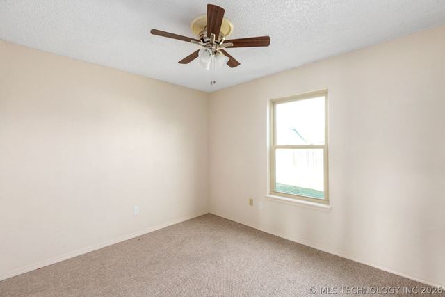 4218 W Toledo Court, Broken Arrow, OK 74012