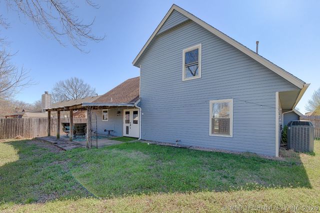 4218 W Toledo Court, Broken Arrow, OK 74012