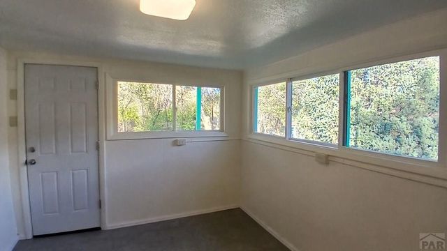 2 N Pine St, Cokedale, CO 81082