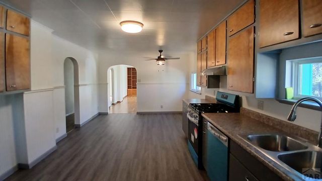 2 N Pine St, Cokedale, CO 81082