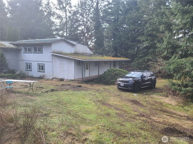 35618 16th Avenue Ct S, Roy, WA 98580