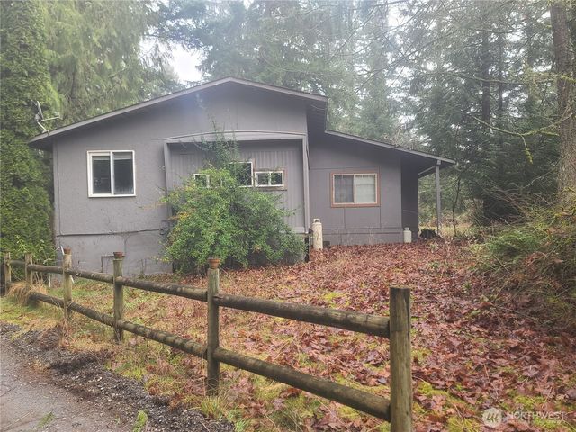 35618 16th Avenue Ct S, Roy, WA 98580