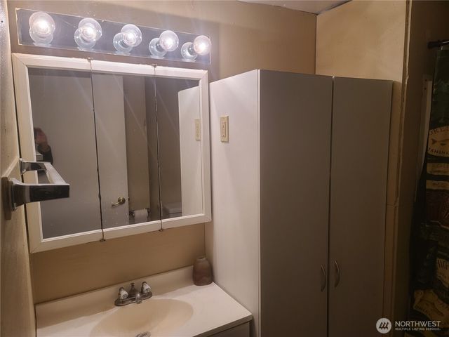 35618 16th Avenue Ct S, Roy, WA 98580