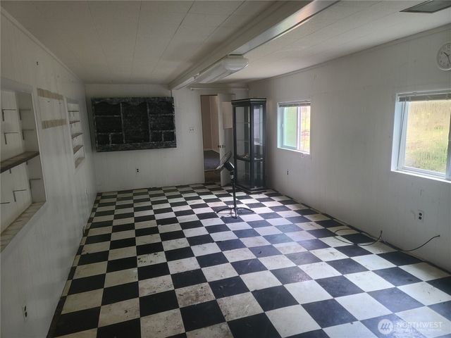 35618 16th Avenue Ct S, Roy, WA 98580