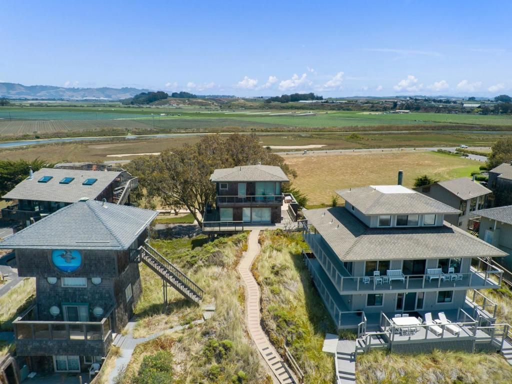 Image 31 of property listing at 127 Cormorant Way, Watsonville, CA 95076