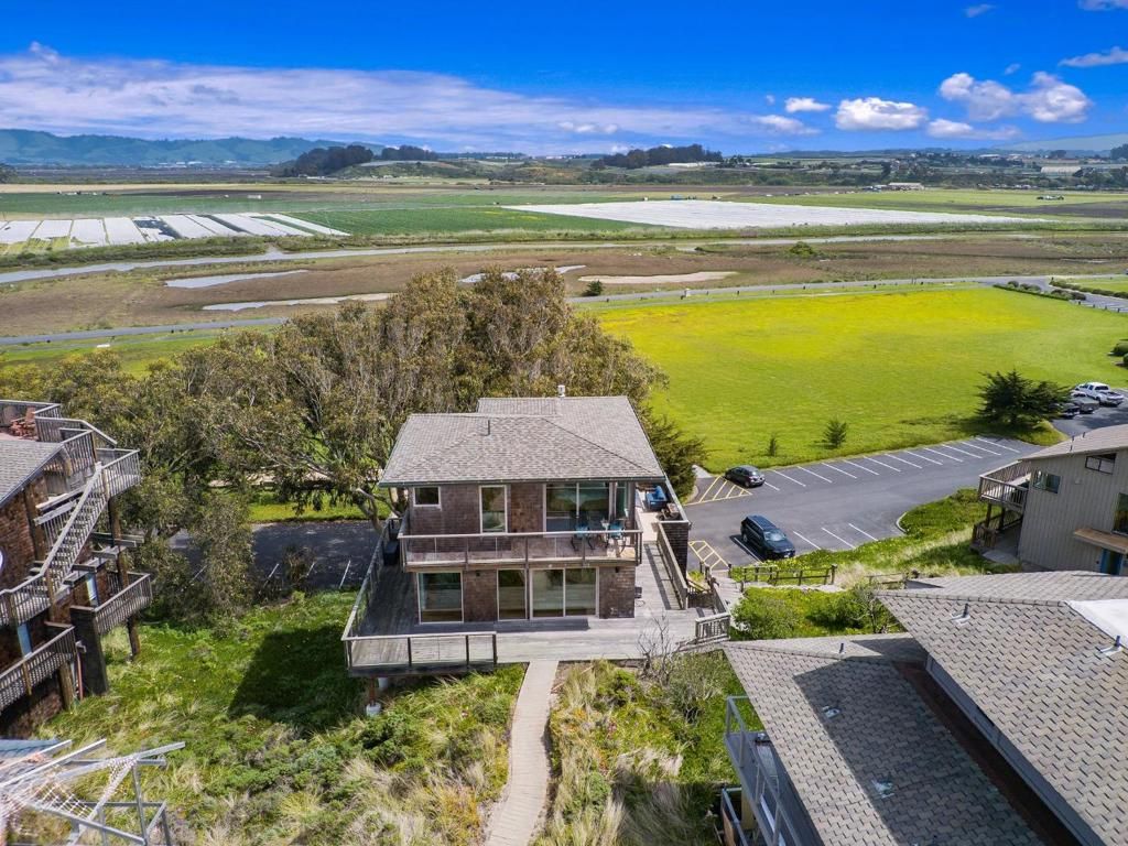 Image 39 of property listing at 127 Cormorant Way, Watsonville, CA 95076