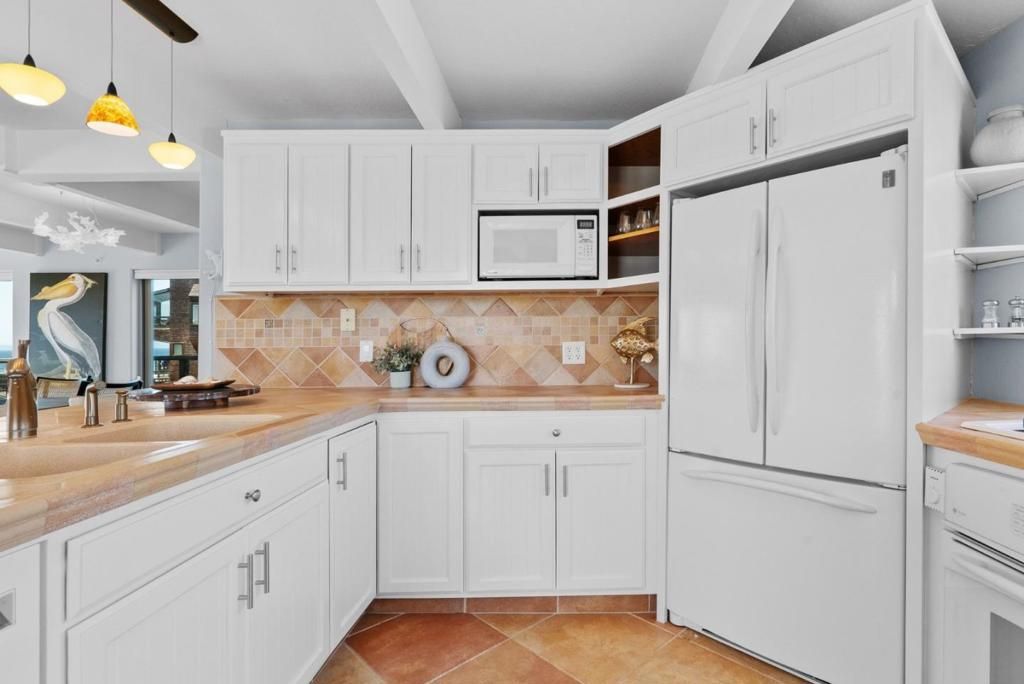 Image 9 of property listing at 127 Cormorant Way, Watsonville, CA 95076