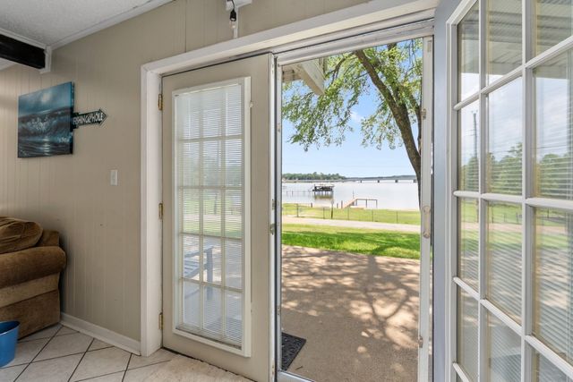 100 W Oak Acres Drive W, Malakoff, TX 75148