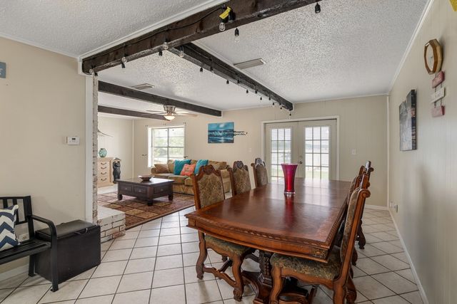 100 W Oak Acres Drive W, Malakoff, TX 75148