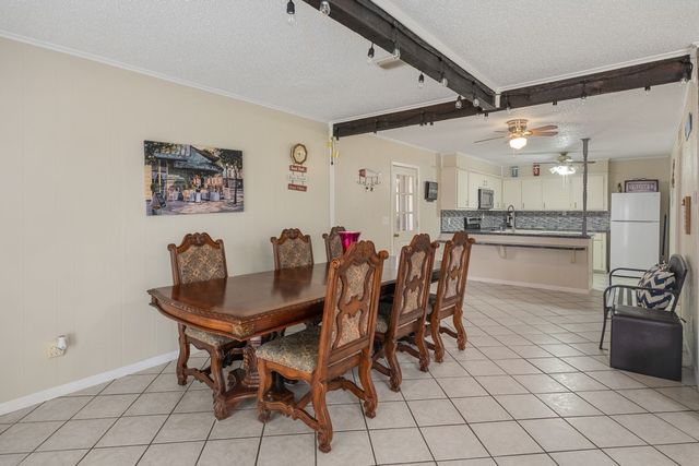 100 W Oak Acres Drive W, Malakoff, TX 75148