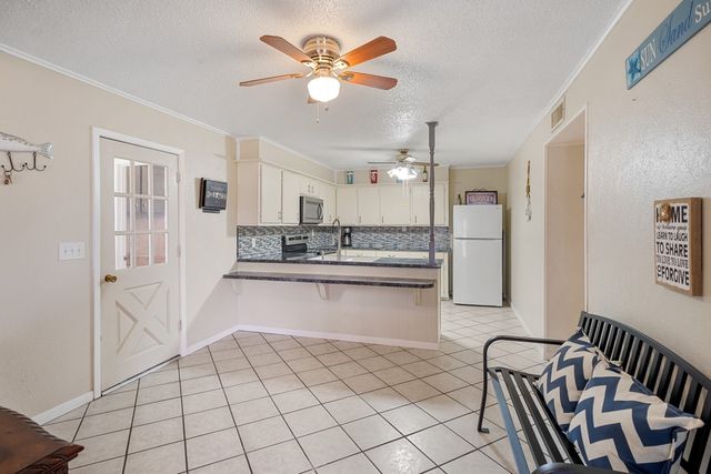 100 W Oak Acres Drive W, Malakoff, TX 75148
