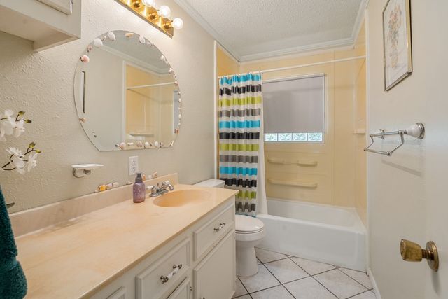 100 W Oak Acres Drive W, Malakoff, TX 75148