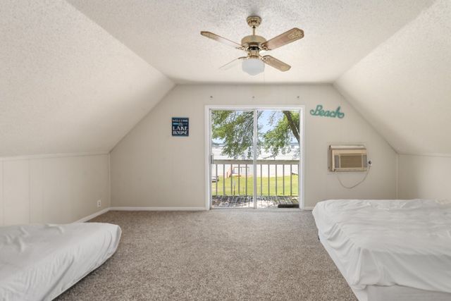 100 W Oak Acres Drive W, Malakoff, TX 75148