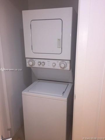 1050 BRICKELL AV 2622, Miami, FL 33131