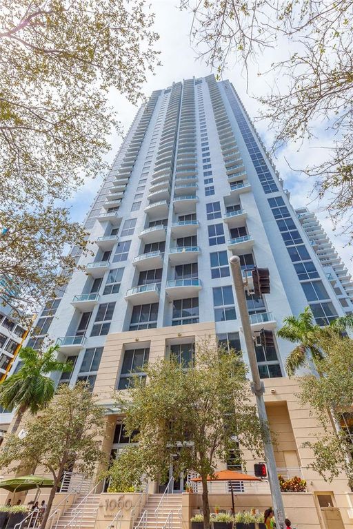 1050 BRICKELL AV 2622, Miami, FL 33131