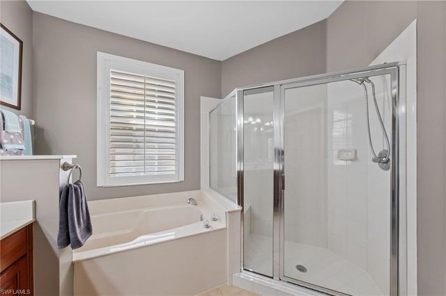 20231 Burnside PL 402, Estero, FL 33928