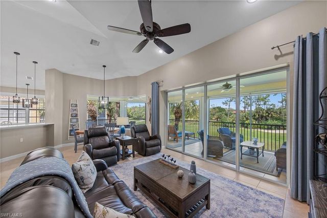 20231 Burnside PL 402, Estero, FL 33928