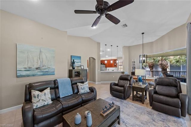 20231 Burnside PL 402, Estero, FL 33928