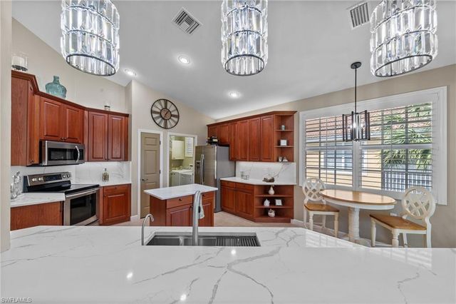 20231 Burnside PL 402, Estero, FL 33928