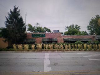 800 E 31st Street, La Grange Park, IL 60526