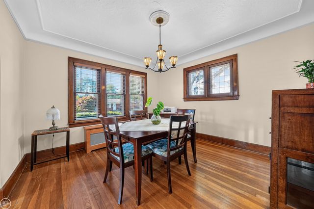 22905 Violet Street, Saint Clair Shores, MI 48082