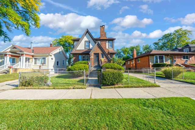 22905 Violet Street, Saint Clair Shores, MI 48082