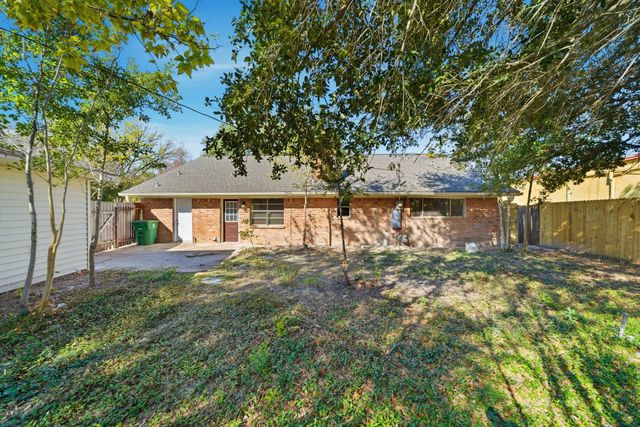 7230 Bayou Forest Drive, Houston, TX 77088