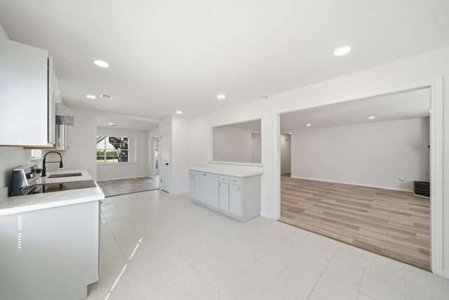 7230 Bayou Forest Drive, Houston, TX 77088