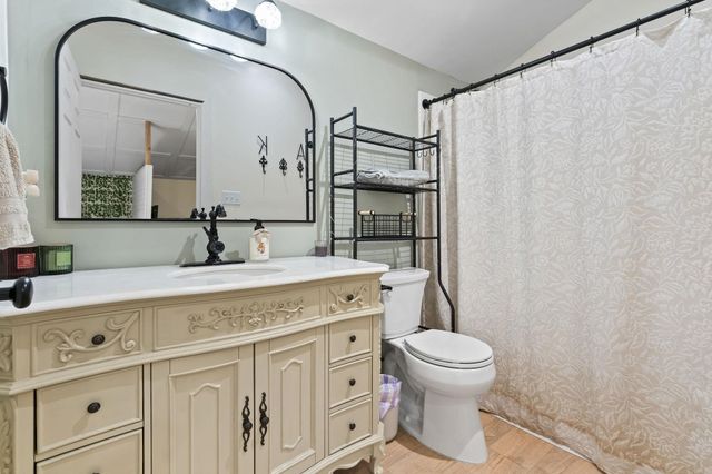 995 Old Coffeeville Rd, Lone Star, TX 75668