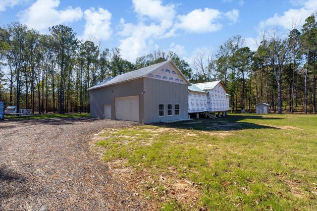 995 Old Coffeeville Rd, Lone Star, TX 75668