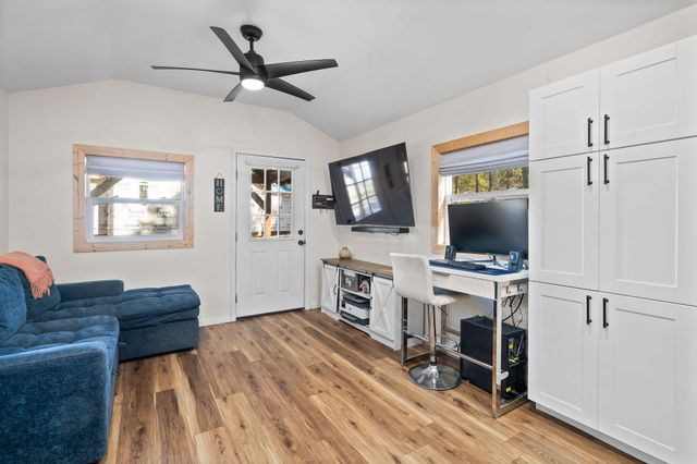 995 Old Coffeeville Rd, Lone Star, TX 75668