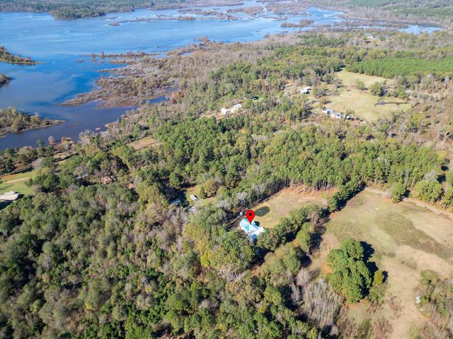 995 Old Coffeeville Rd, Lone Star, TX 75668