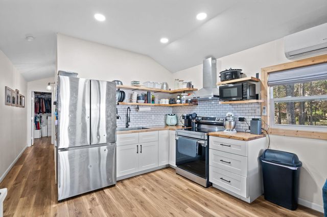 995 Old Coffeeville Rd, Lone Star, TX 75668