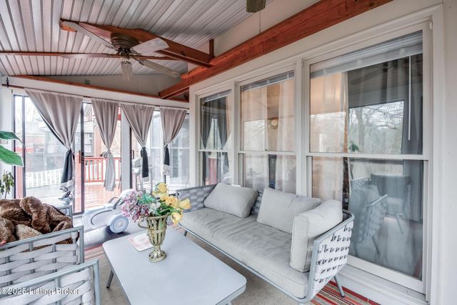 10418 Glenmary Farm Dr, Louisville, KY 40291