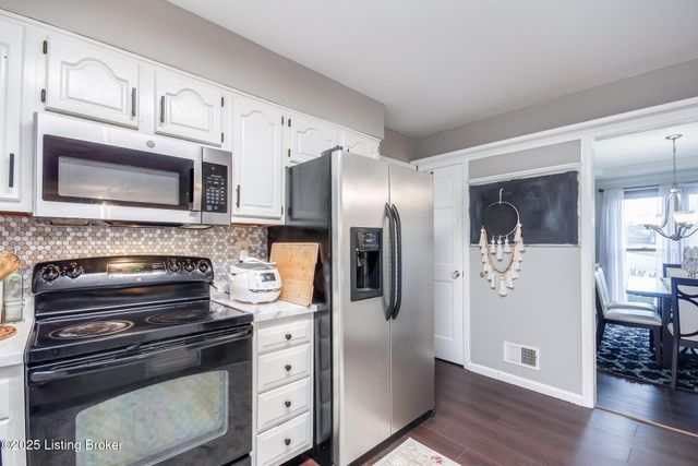 10418 Glenmary Farm Dr, Louisville, KY 40291