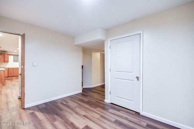 10418 Glenmary Farm Dr, Louisville, KY 40291