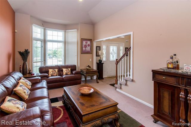 374 Robert Court, Canton, MI 48188