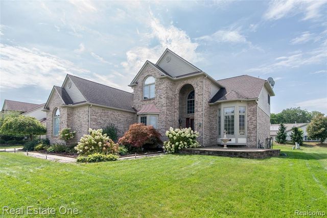 374 Robert Court, Canton, MI 48188