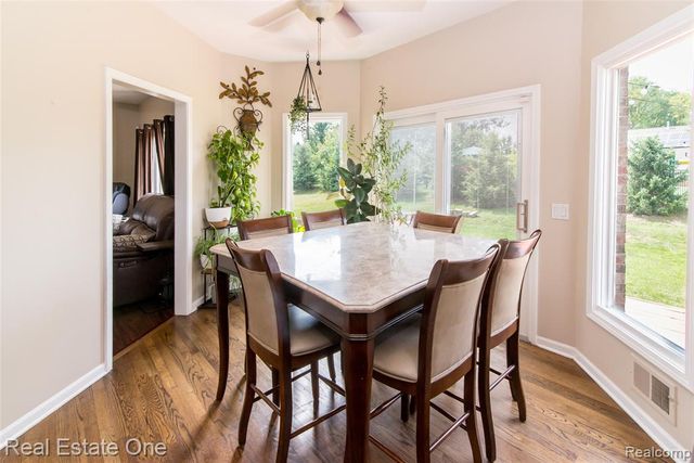 374 Robert Court, Canton, MI 48188