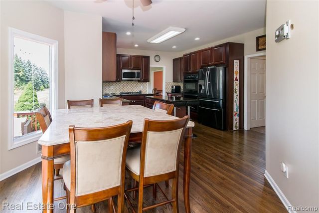 374 Robert Court, Canton, MI 48188