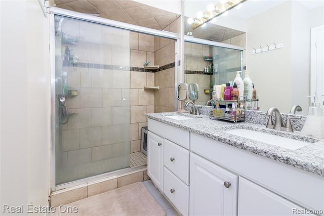 374 Robert Court, Canton, MI 48188