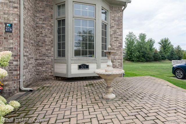 374 Robert Court, Canton, MI 48188