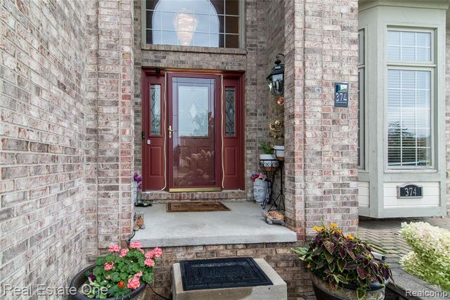 374 Robert Court, Canton, MI 48188