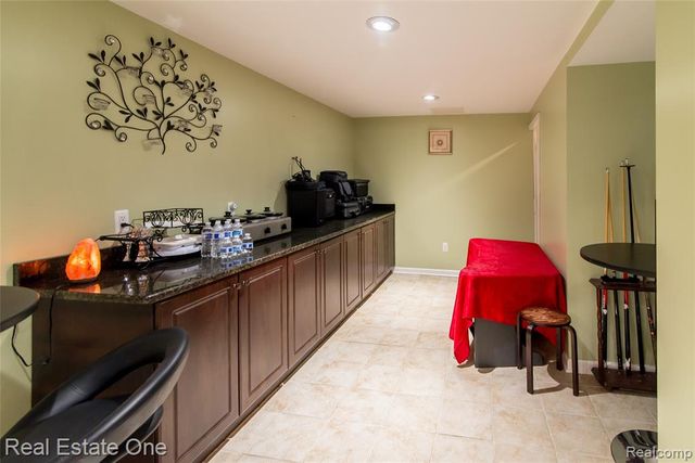 374 Robert Court, Canton, MI 48188