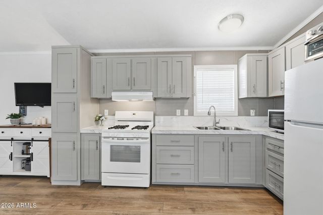 426 W Cottonwood Lane 35, Casa Grande, AZ 85122