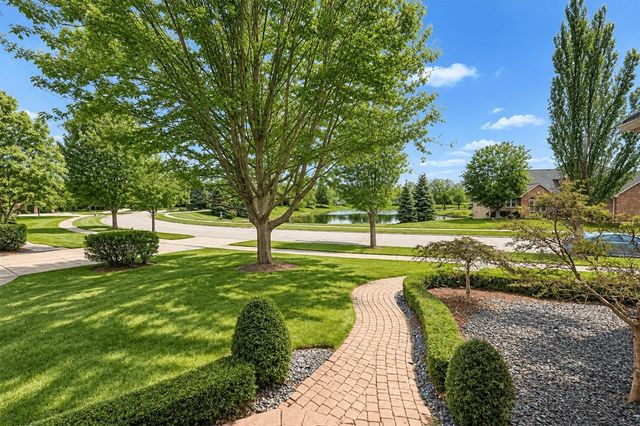 56360 Kirkridge Trail, Shelby Twp, MI 48316
