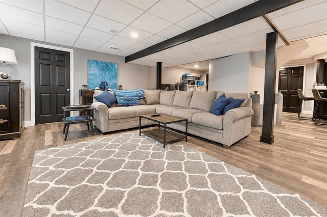 56360 Kirkridge Trail, Shelby Twp, MI 48316