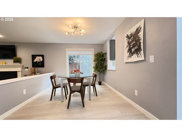 6650 Sw CANBY St, Portland, OR 97223