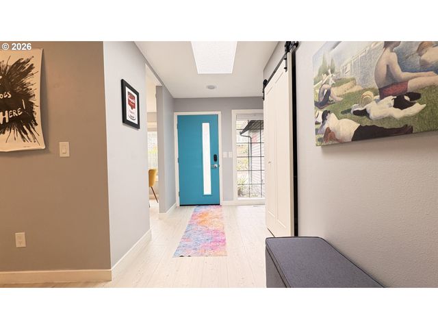 6650 Sw CANBY St, Portland, OR 97223